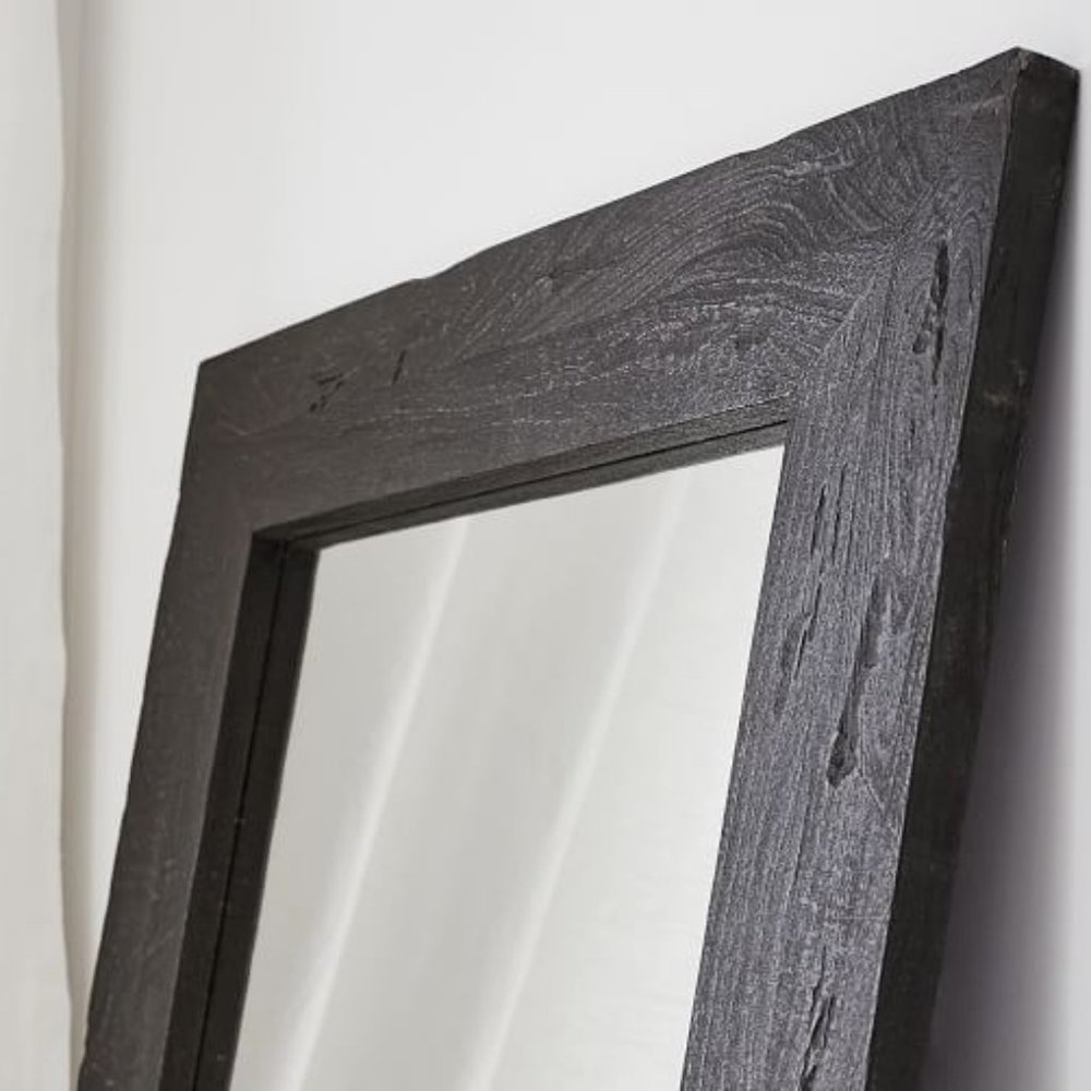 COPY - A mirror with black wood outline